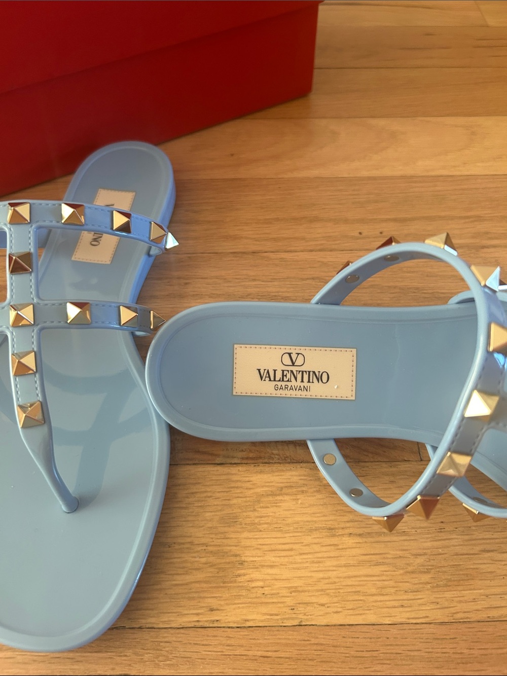 Brand New Valentino Garavani Light Blue Rockstud Jelly Thong Sandals - Picture 5 of 11